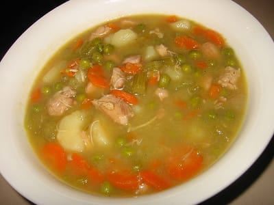 Пиле с грах