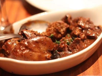 Пилешки дробчета с майонеза и вино