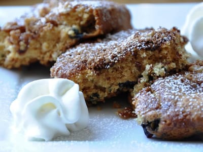 Кекс с орехи и канела