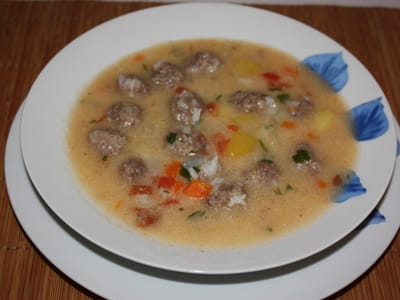 Супа топчета