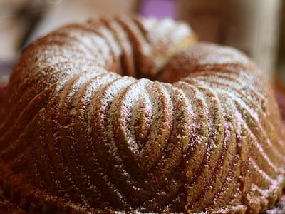 Кейк с шоколад и бадеми