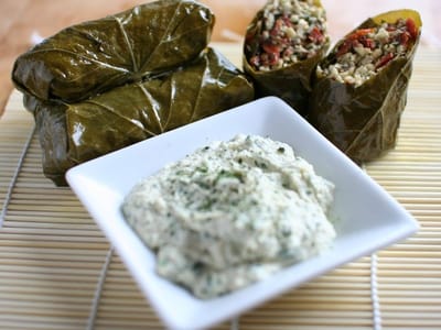 Лозови сармички с праз