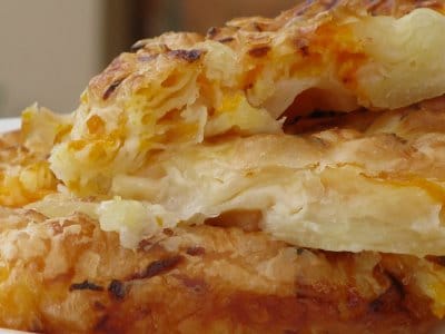 Млечна сладка баница