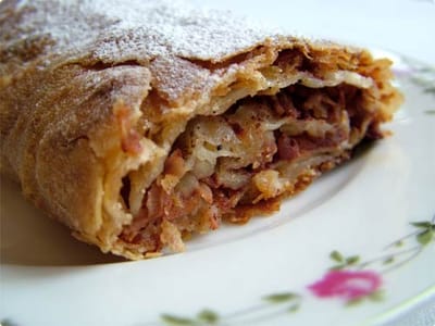 Щрудел с ябълки