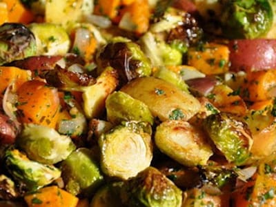 Задушени есенни зеленчуци