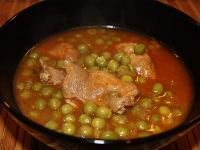 Свинско с грах