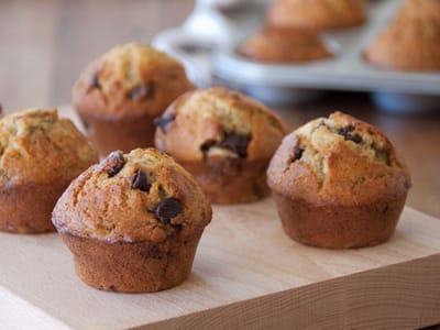 Ванилови мъфини с парченца шоколад