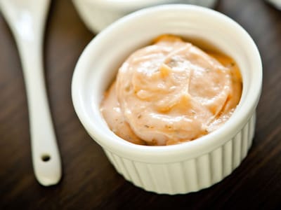 Салата от печени чушки с майонеза