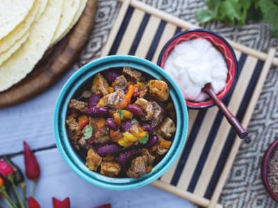 Чили кон карне