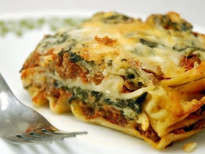 Лазаня с палачинки и златиста коричка