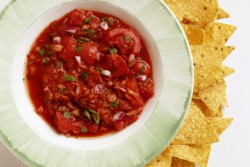 Студена доматена салца