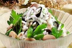 Салата с гъби и ориз