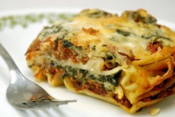 Лазаня с палачинки и златиста коричка
